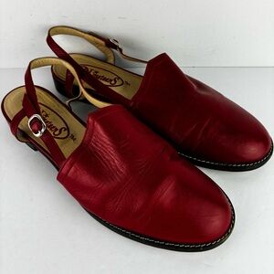Nineteens Vintage Red Leather Sandals